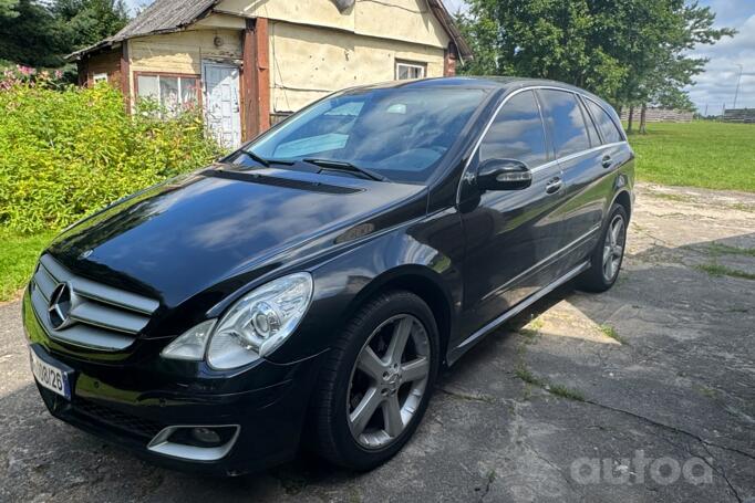 Mercedes-Benz R-Class W251 Minivan