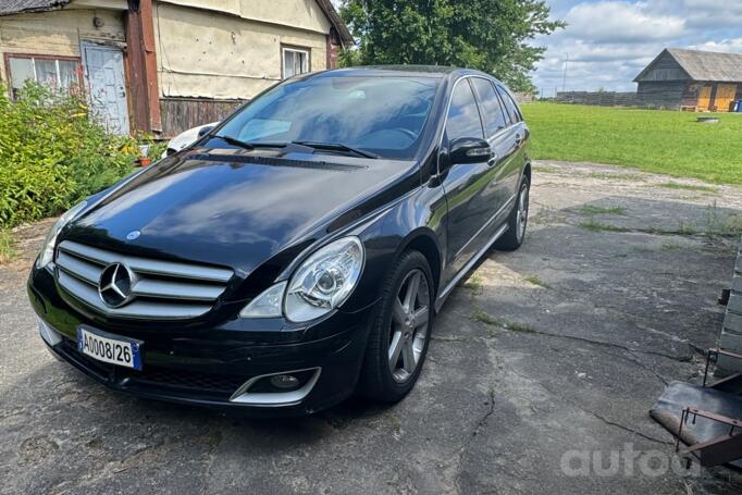 Mercedes-Benz R-Class W251 Minivan