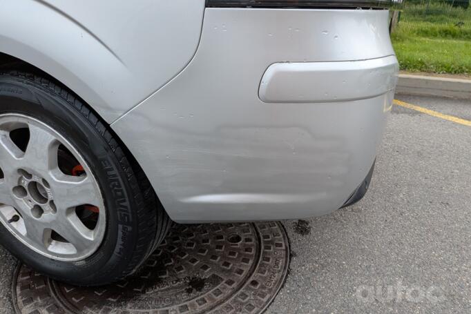 Opel Zafira B Minivan 5-doors