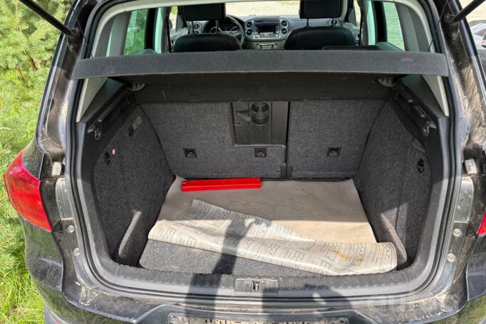 Volkswagen Tiguan 1 generation [restyling] Crossover