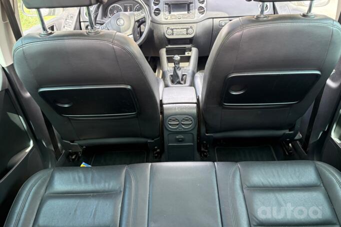 Volkswagen Tiguan 1 generation [restyling] Crossover