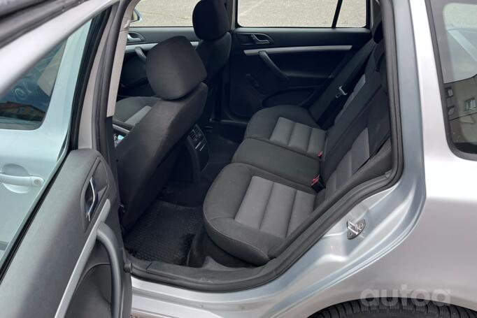 Skoda Octavia 2 generation Combi wagon 5-doors