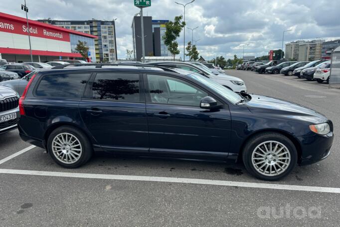 Volvo V70 3 generation wagon