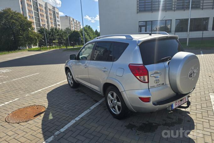 Toyota RAV4 3 generation Crossover