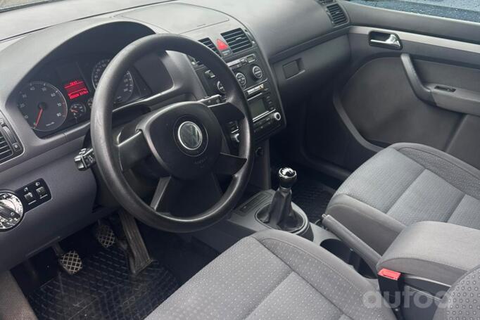 Volkswagen Touran 1 generation Minivan