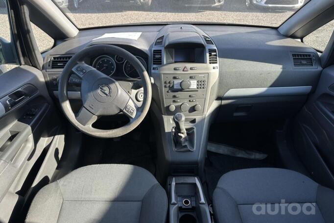 Opel Zafira B Minivan 5-doors