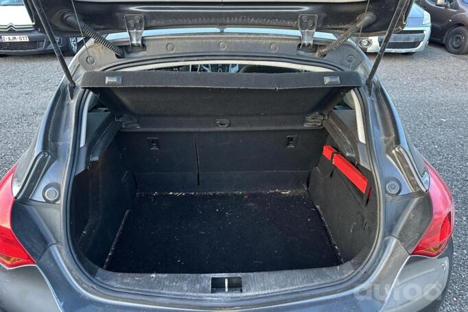 Opel Astra H [restyling]