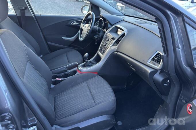 Opel Astra H [restyling]