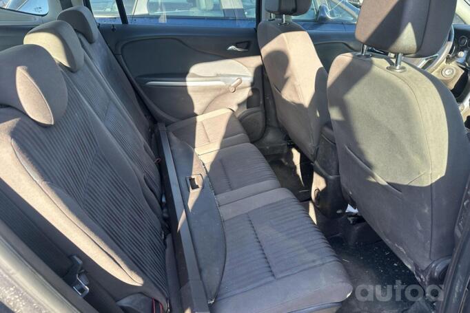 Opel Zafira B [restyling]