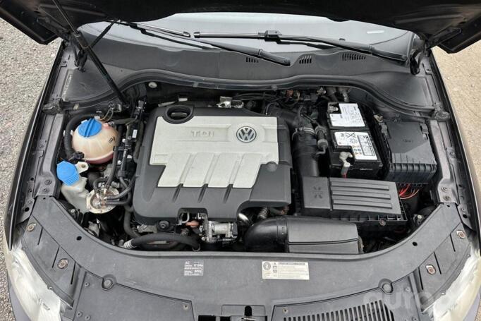 Volkswagen Passat B6 wagon 5-doors