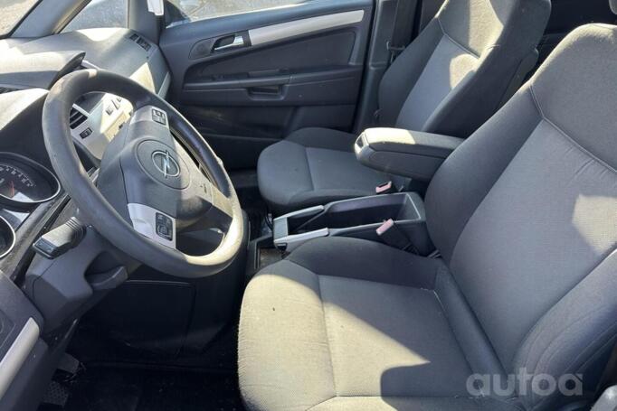 Opel Zafira B Minivan 5-doors