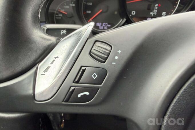 Porsche Panamera 970 Liftback