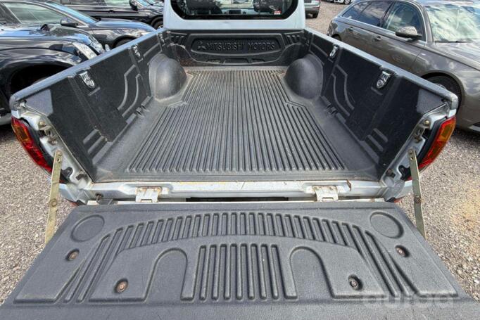 Mitsubishi L200 3 generation [restyling]