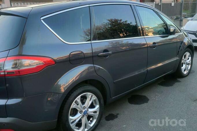 Ford S-Max 2011