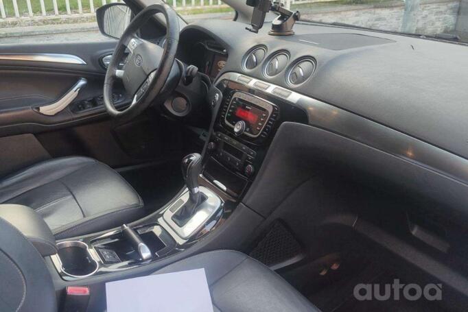 Ford S-Max 2011