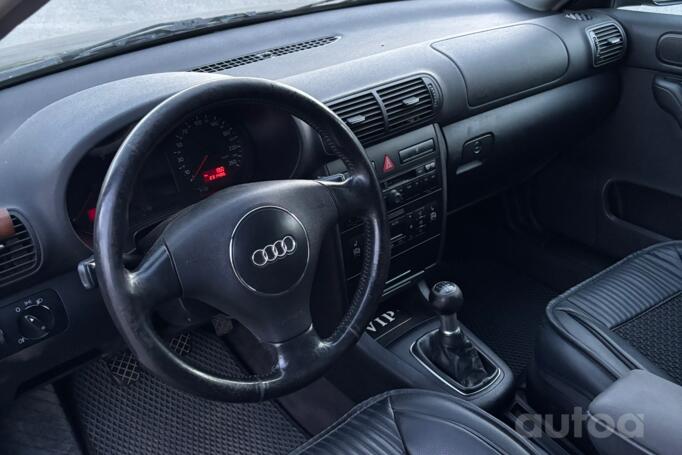 Audi A3 8L [restyling] Hatchback