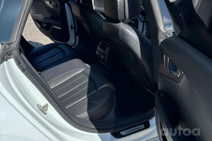 Audi A7 4G Sportback liftback