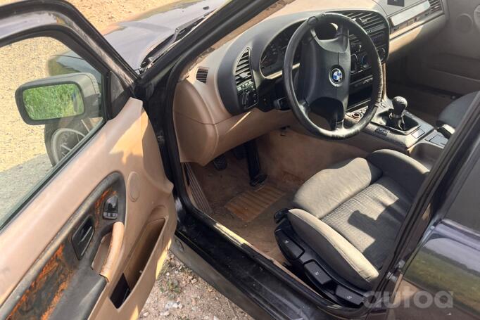 BMW 3 Series E36 Sedan