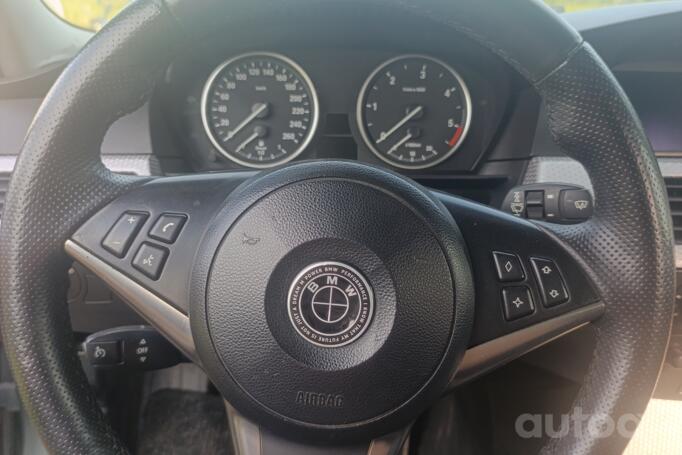 BMW 530 2002
