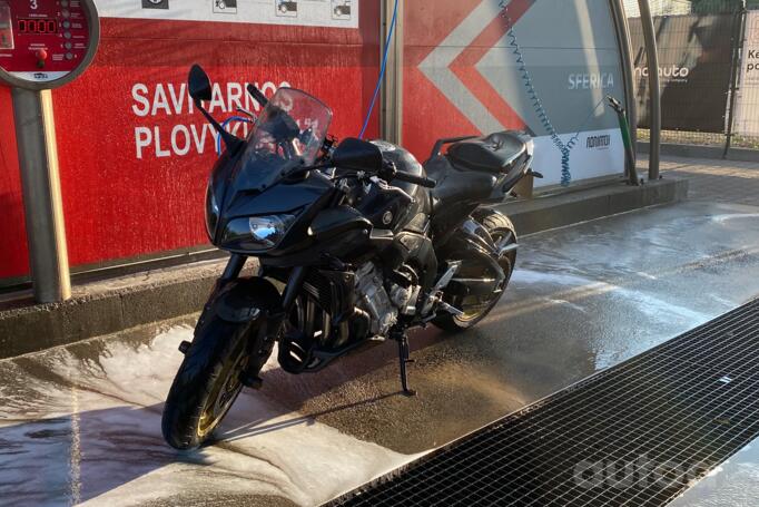 Yamaha FZ