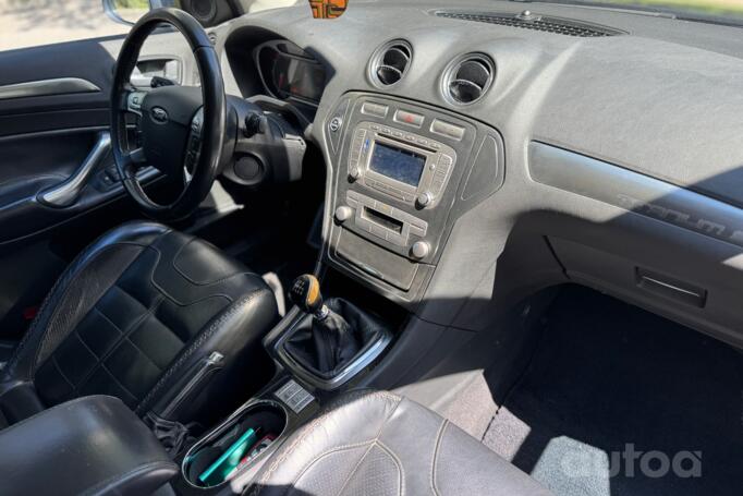 Ford Mondeo 4 generation wagon