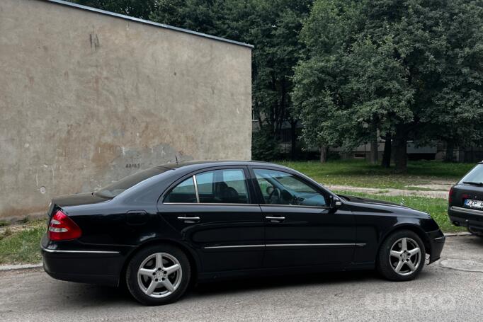 Mercedes-Benz E-Class W211 Sedan