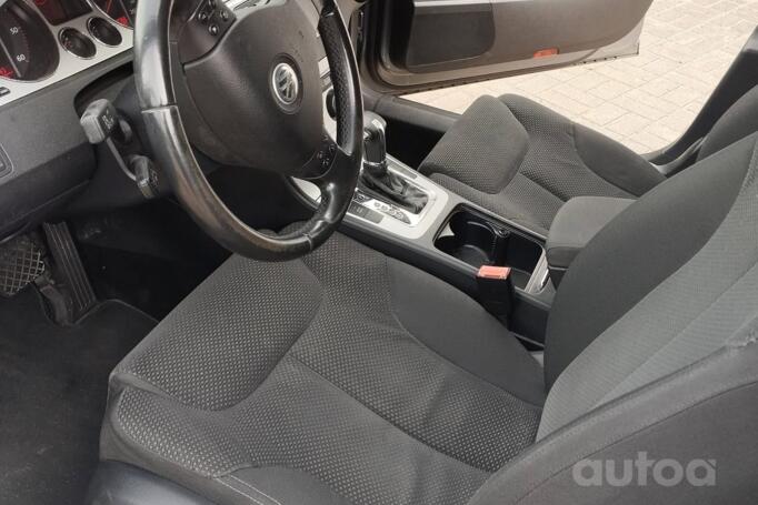Volkswagen Passat B6 wagon 5-doors