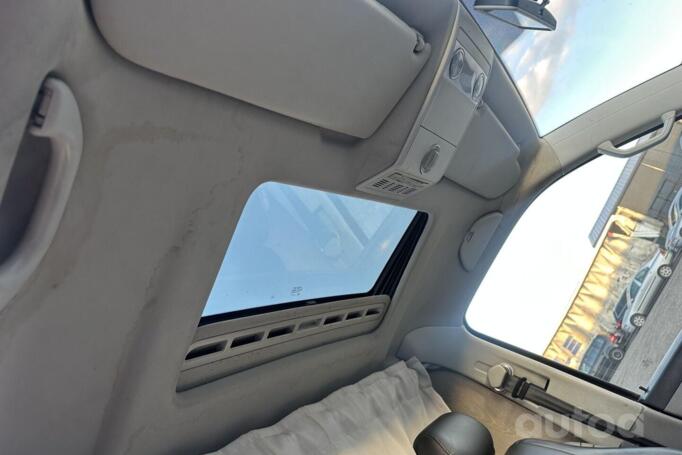 Volkswagen Transporter T5 [restyling] Kombi minivan 4-doors