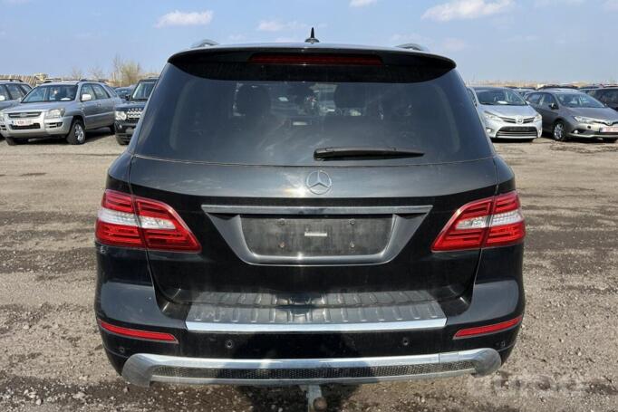 Mercedes-Benz M-Class W166 Crossover 5-doors