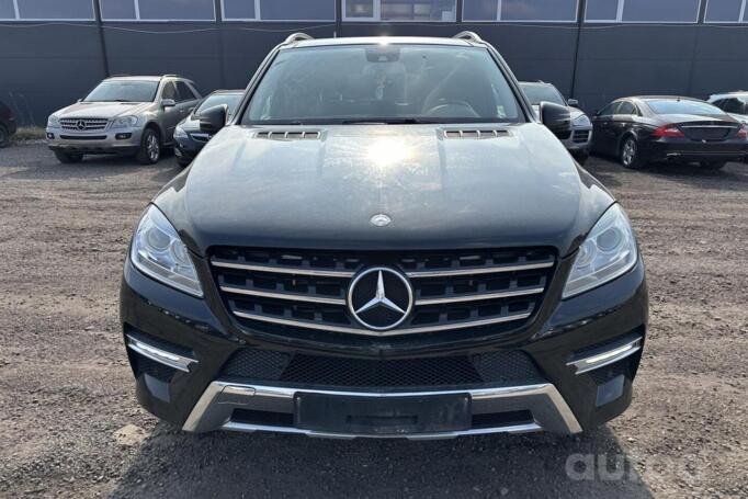Mercedes-Benz M-Class W166 Crossover 5-doors