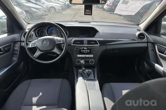 Mercedes-Benz C-Class W204/S204 Sedan