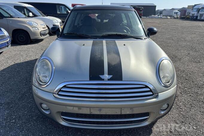 Mini Clubman 1 generation Cooper wagon 4-doors