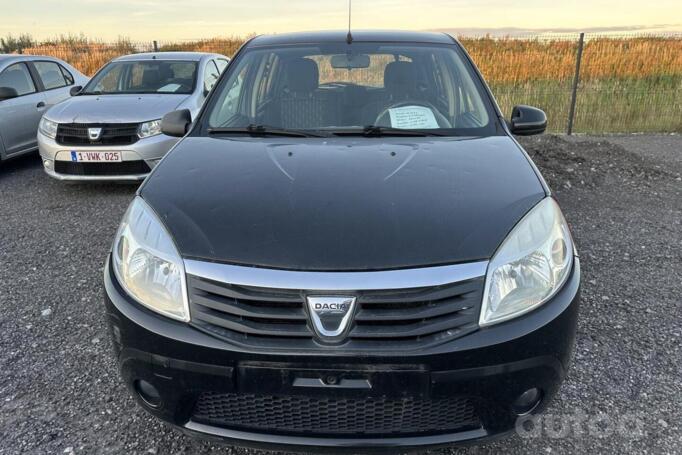 Dacia Sandero 1 generation Hatchback