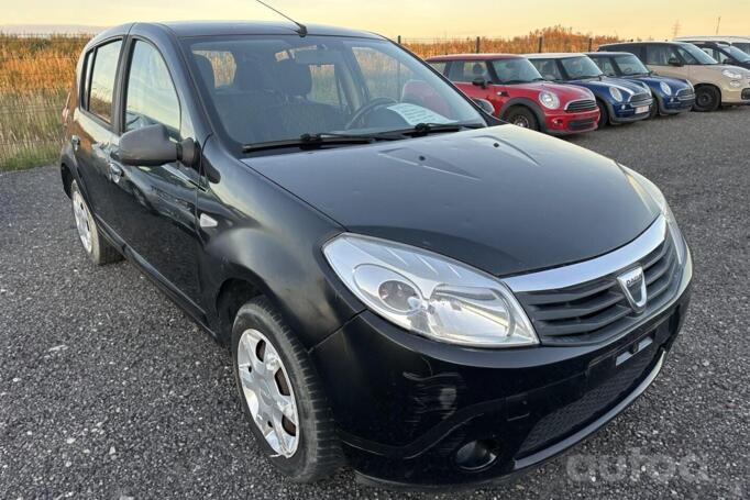 Dacia Sandero 1 generation Hatchback