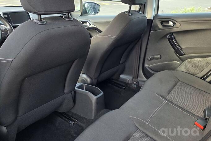 Peugeot 208 1 generation [restyling]