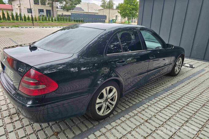 Mercedes-Benz E220