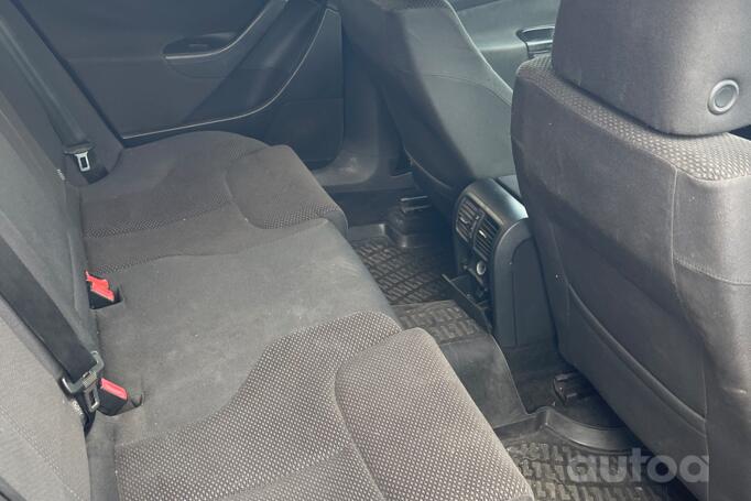 Volkswagen Passat B6 Sedan 4-doors