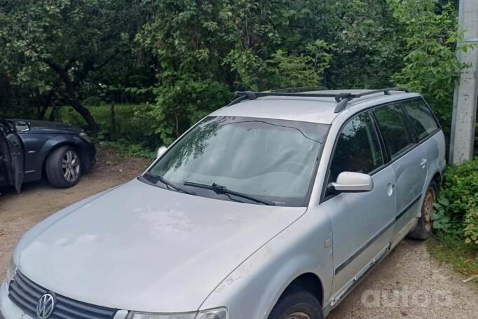 Volkswagen Passat B5 Sedan 4-doors