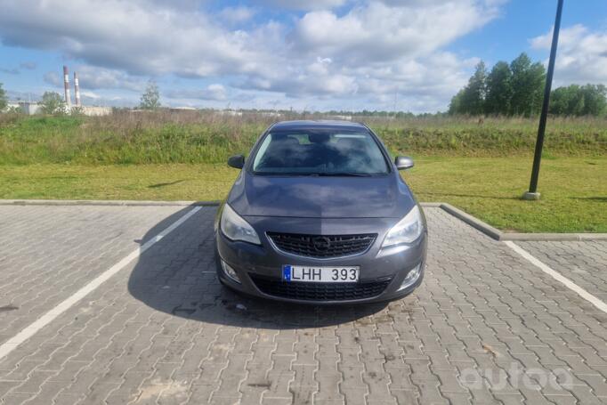 Opel Astra J [restyling] Hatchback 5-doors
