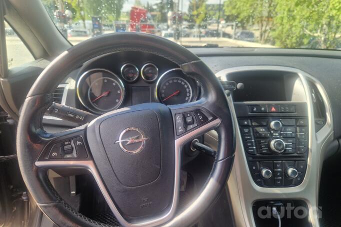 Opel Astra J [restyling] Hatchback 5-doors