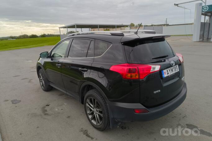 Toyota RAV4 4 generation Crossover