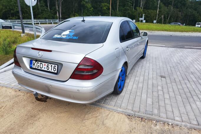 Mercedes-Benz E-Class W211 Sedan