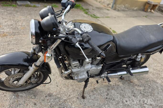 Honda CB