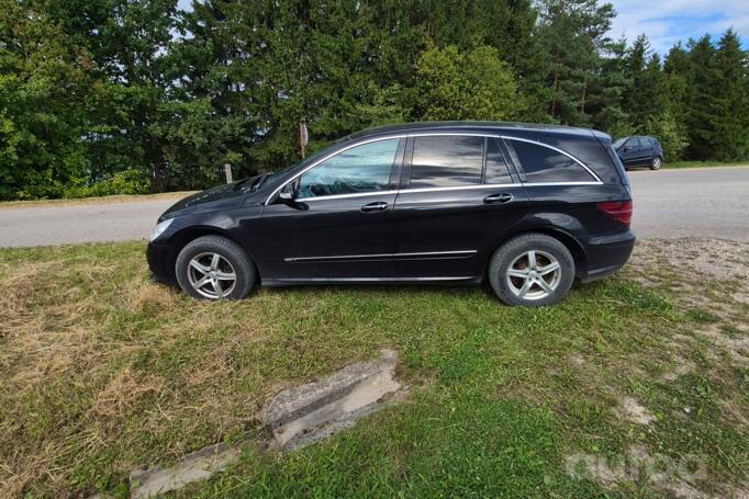 Mercedes-Benz R-Class W251 Minivan