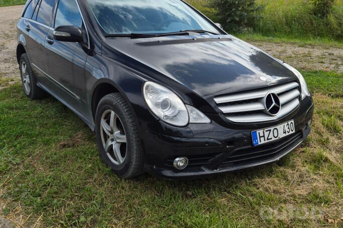 Mercedes-Benz R-Class W251 Minivan