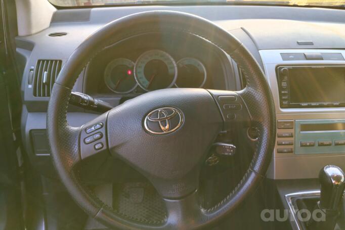 Toyota Corolla Verso 1 generation [restyling] -2 generation