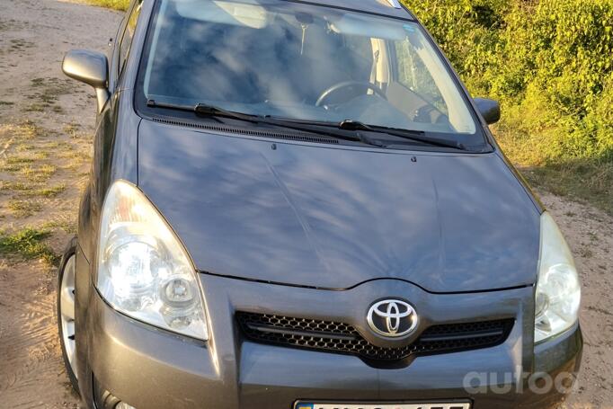 Toyota Corolla Verso 1 generation [restyling] -2 generation