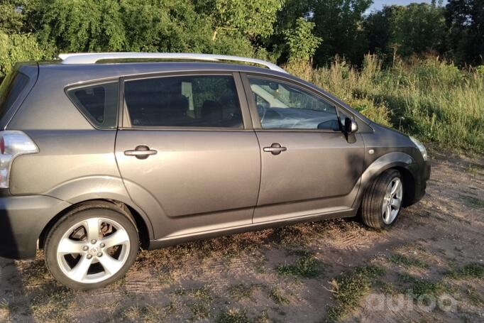 Toyota Corolla Verso 1 generation [restyling] -2 generation