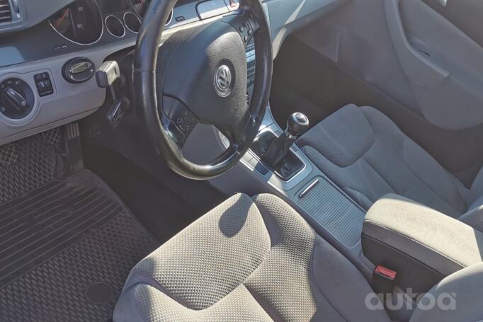 Volkswagen Passat B6 Sedan 4-doors