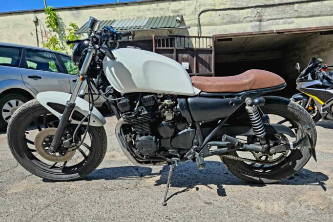 Yamaha XJ